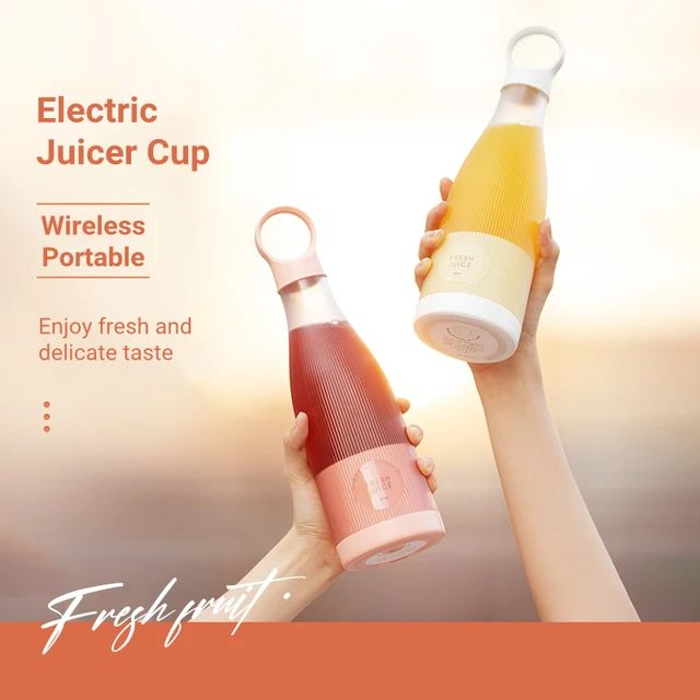 SqueezeMaster: Your Handy Electric Juicer Cup