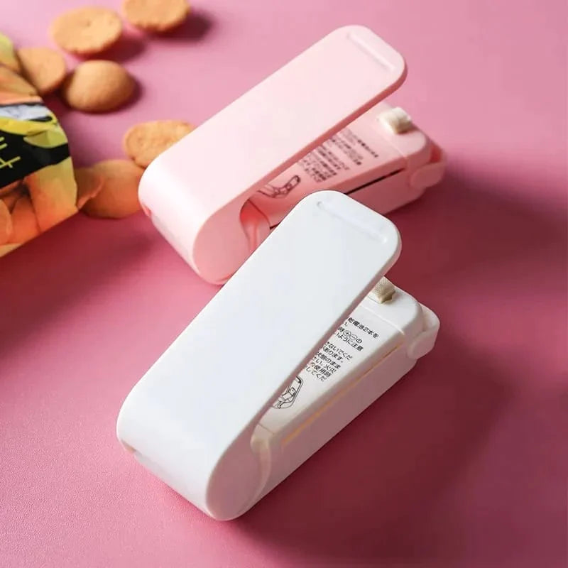 Seal It Fresh: Portable Mini Food Bag Sealer for Kitchen Storage and Snacks